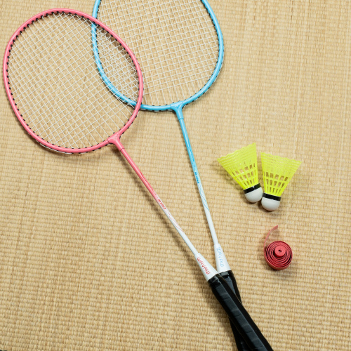 青年羽毛球競技套裝